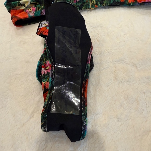 New! Victoria Secret Bombshell Push Up Brazilian Bikini Tropical 45613 - Picture 11 of 13